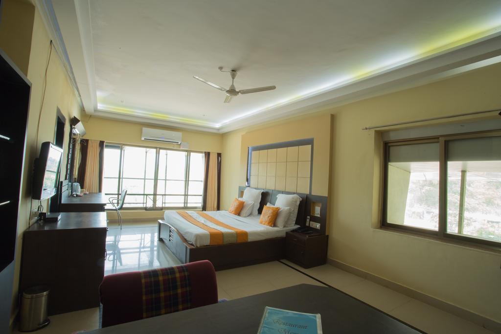 Silver Sands Beach Resort 콜바 외부 사진