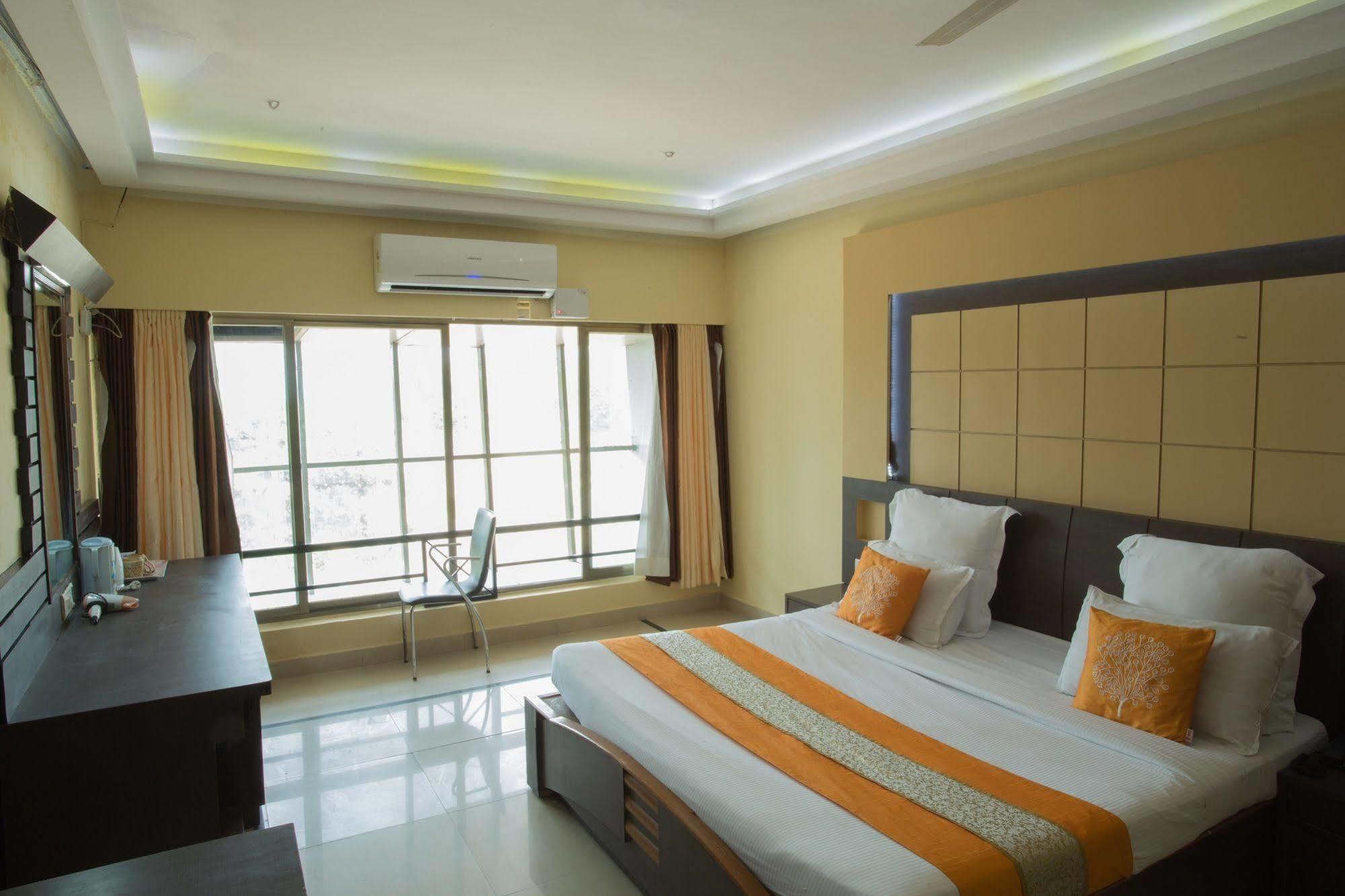 Silver Sands Beach Resort 콜바 외부 사진